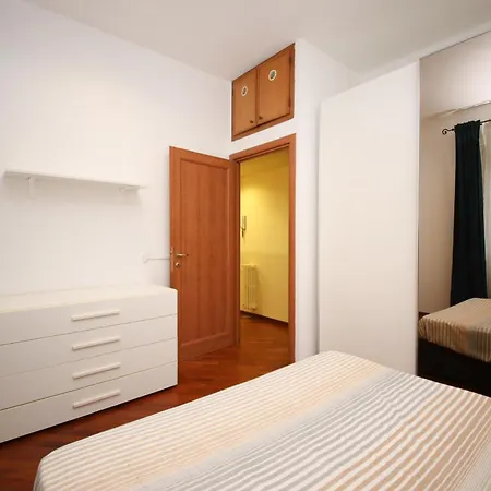 Apartment Yellowmat By Ghor